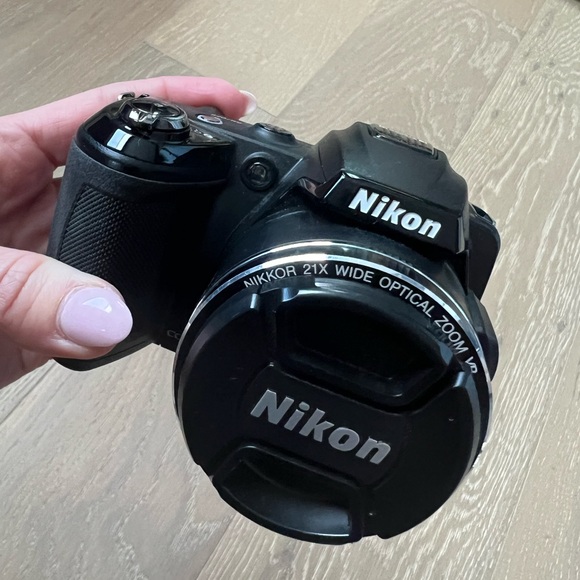 Nikon Camera - Picture 3 of 10